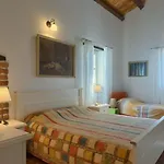 White House B Istria By Guide *