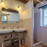 White House B Istria By Guide Vila Muntrilj