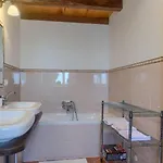 White House B Istria By Guide Muntrilj
