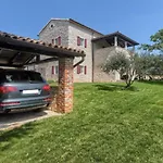 White House B Istria By Guide * Muntrilj