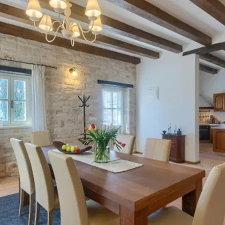 White House B Istria By Guide וילה Muntrilj