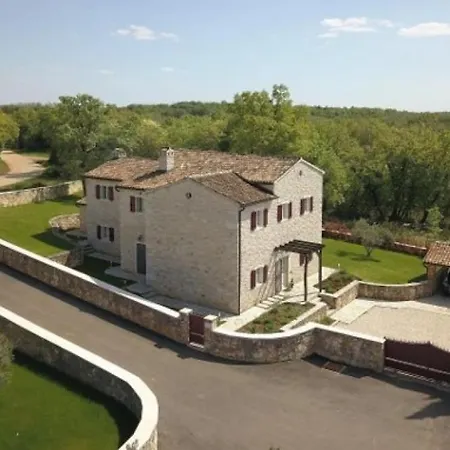 White House B Istria By Guide וילה Muntrilj