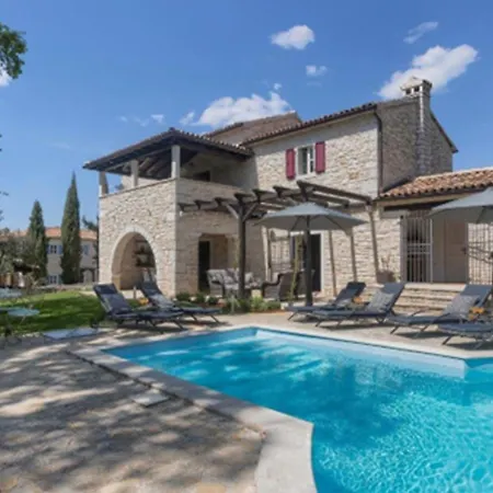 White House B Istria By Guide Vila *